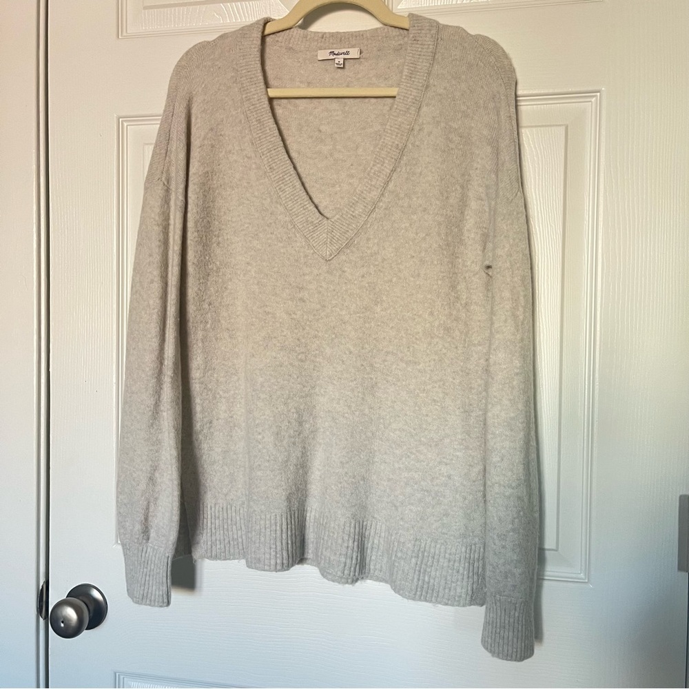 Madewell Light Gray V-Neck Sweater